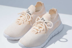 Bild von Sneaker aus TENCEL