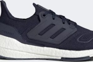 Bild von adidas Ultraboost 22 collegiate navy/core black (Herren) (GX5461)