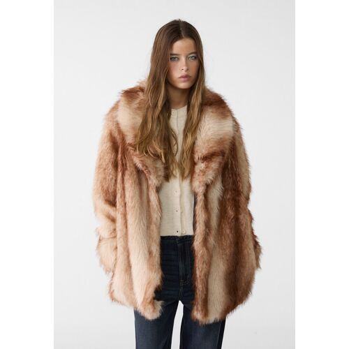 Produktbild von Stradivarius Regular-Mantel aus Kunstfell mit Kontrasten