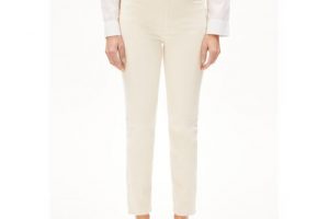 Bild von ARMEDANGELS LEJAANI UNDYED – Frauen Slim Fit Jeans – weiss 32/30